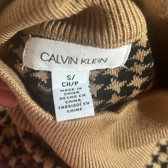 Calvin Klein Tan & Black Houndstooth Button Sweater Boho, Size Small - Picture 10 of 13